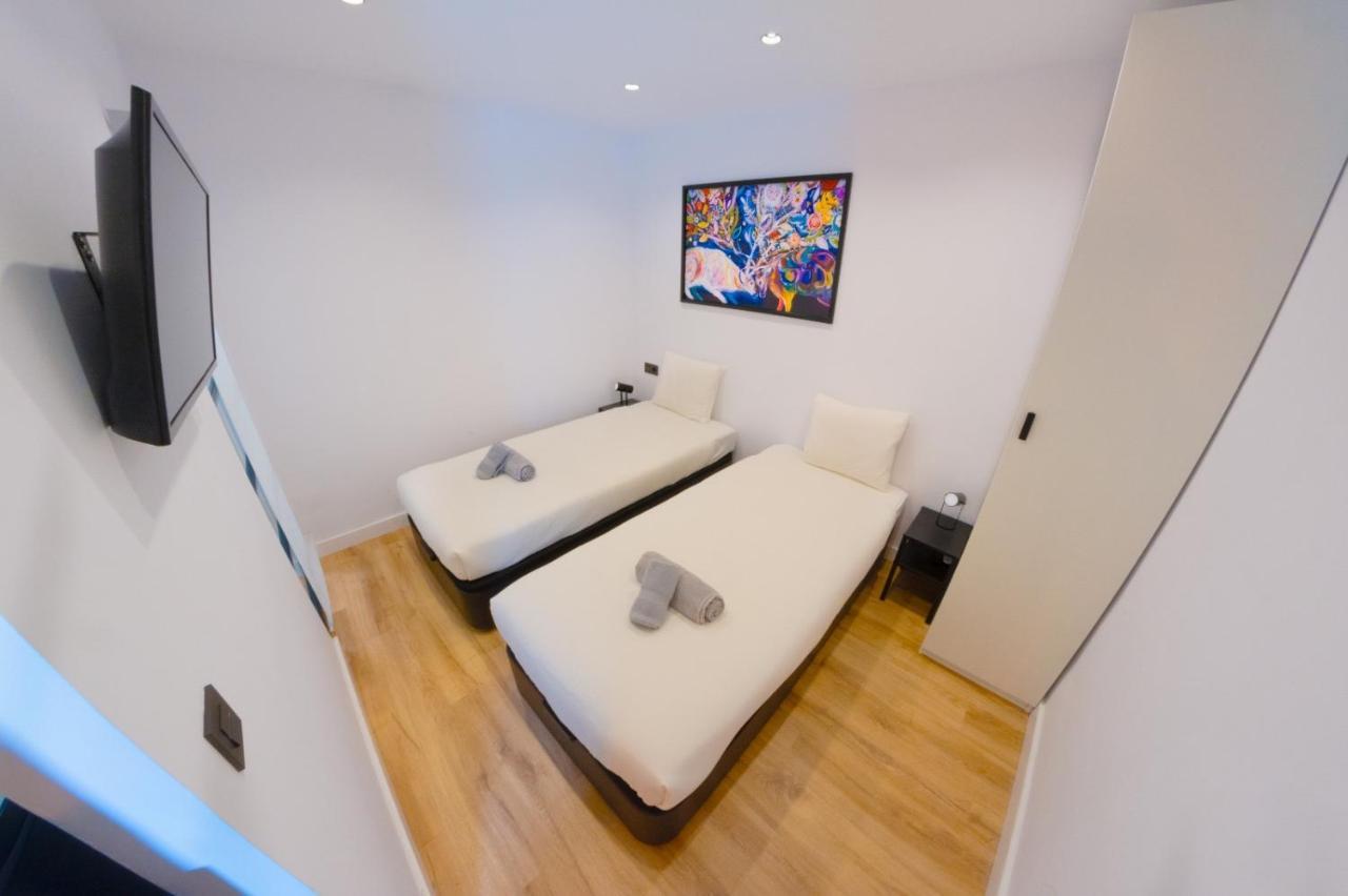 Modern Haven For Urban Explorers By Rems مالقة المظهر الخارجي الصورة